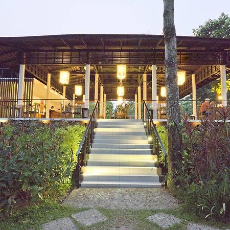 The River Resort Champasak Bagian luar foto