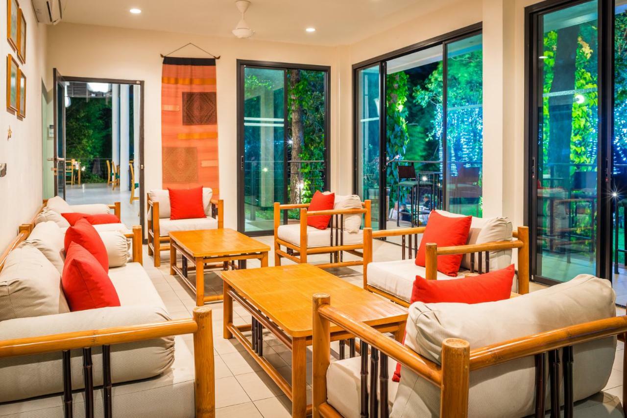 The River Resort Champasak Bagian luar foto